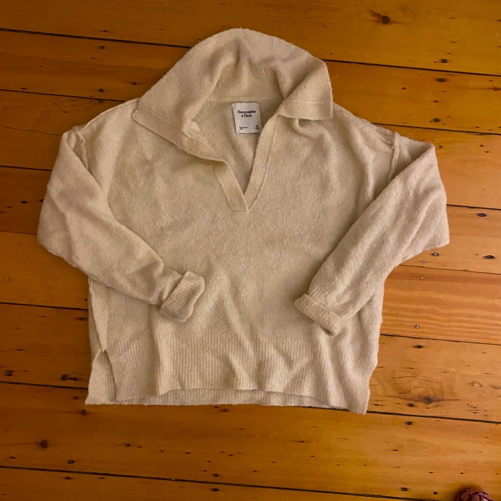 Abercrombie Cream Collared Boucle sweater